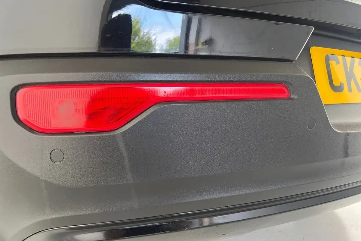2022-volvo-xc40-15-t3-r-design-auto-big-20