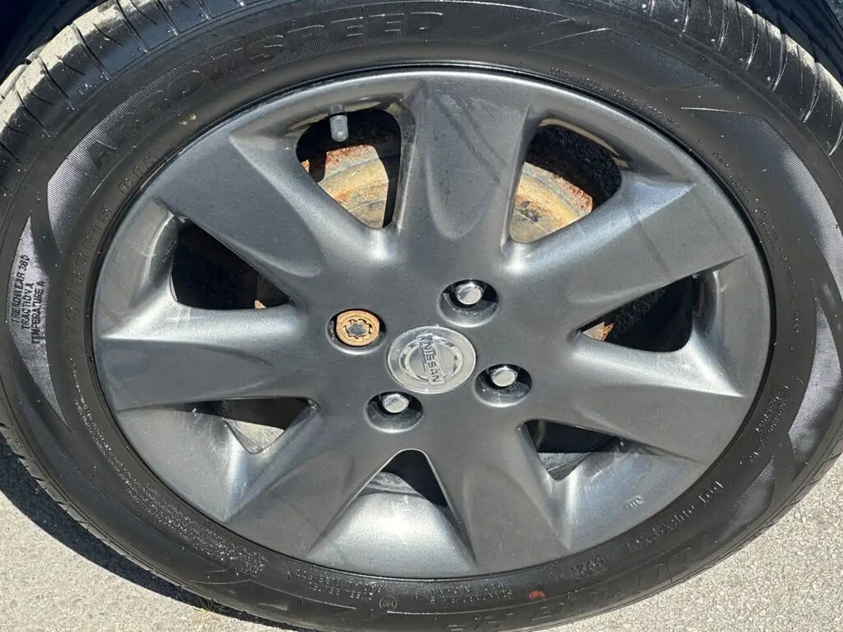 2011-nissan-micra-12-kuro-97bhp-big-44