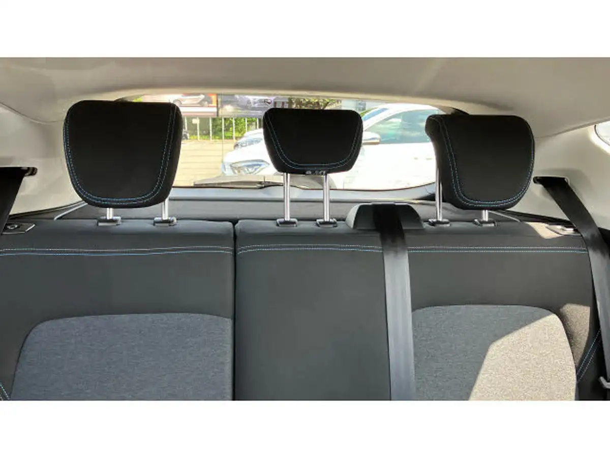 2022-ford-fiesta-10t-active-100ps-big-14