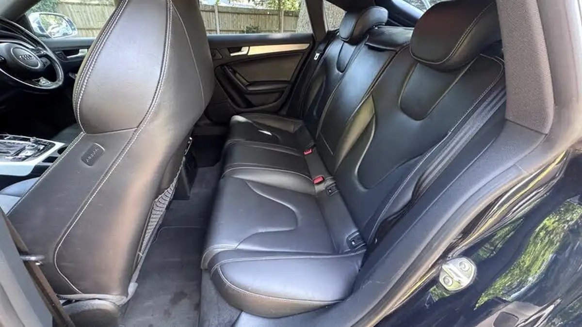 2012-audi-s5-30-333ps-sportback-5d-big-26