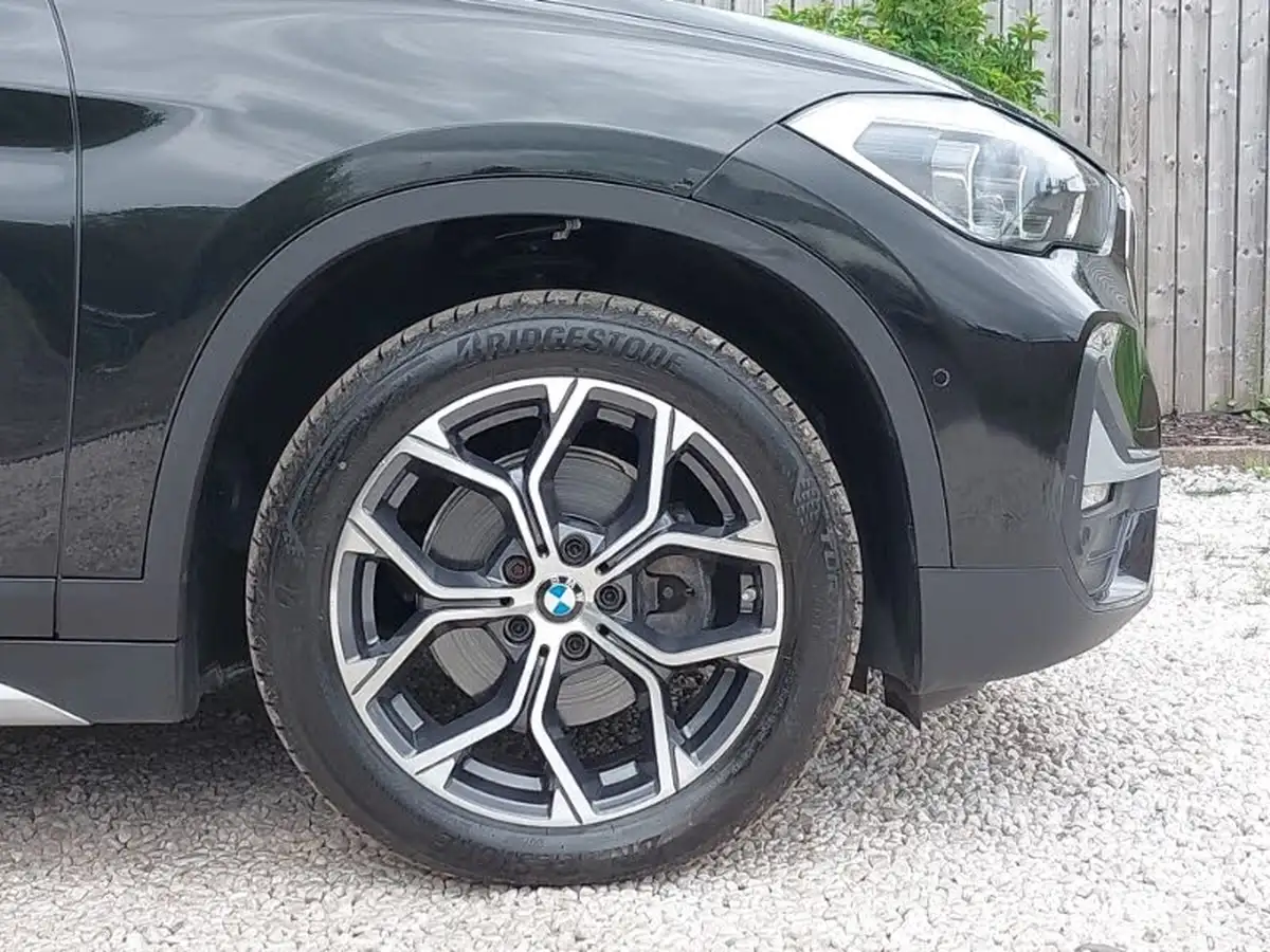2022-bmw-x1-20td-sdrive18d-xline-big-13