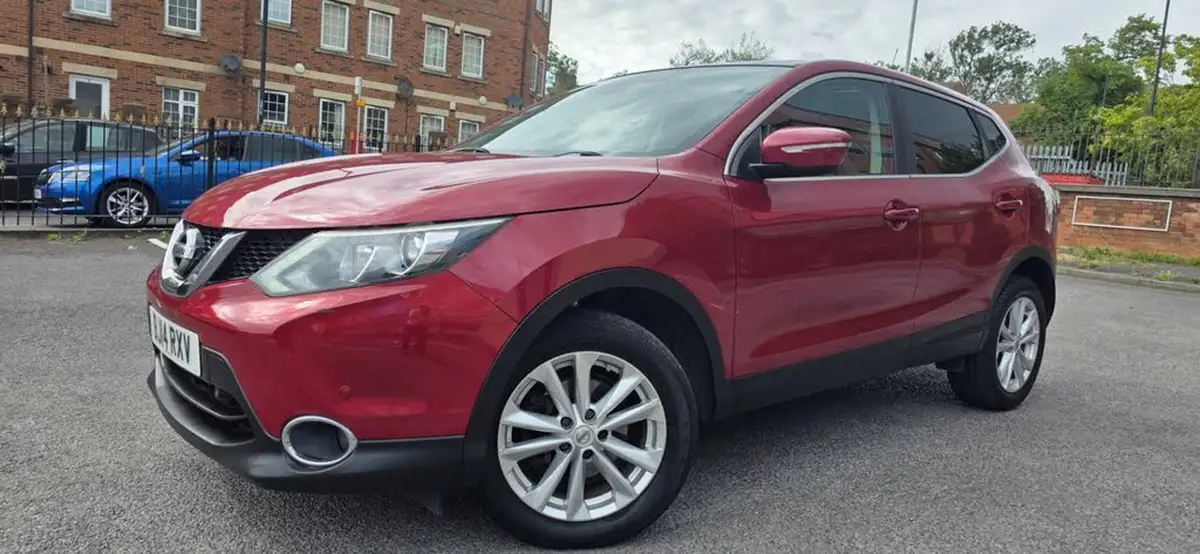 2014-nissan-qashqai-15dci-acenta-premium-big-7