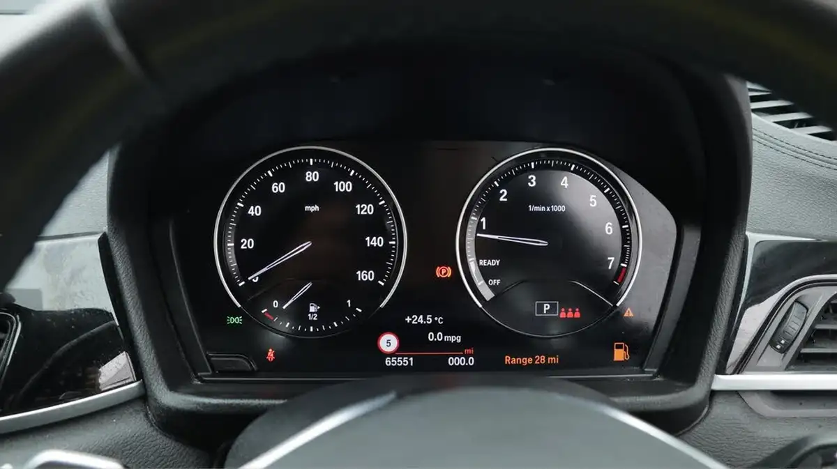2021-bmw-x1-20-sdrive20i-xline-big-10