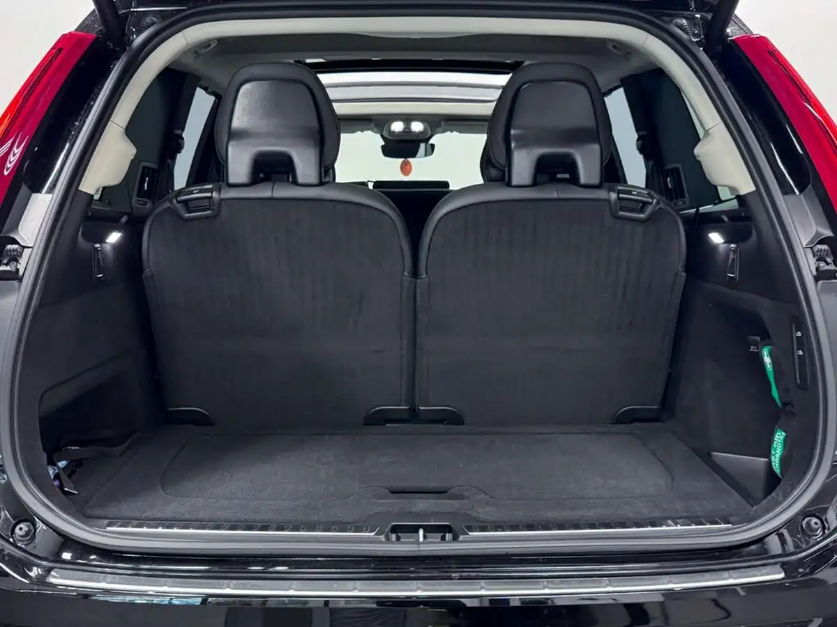 2024-volvo-xc90-20-t8-ultra-dark-big-11
