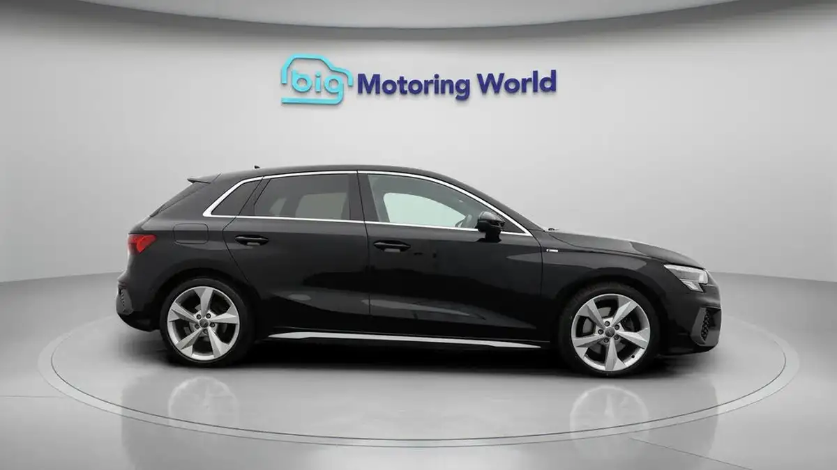 2020-audi-a3-10-30-tfsi-110ps-sportback-5d-s-tronic-big-8