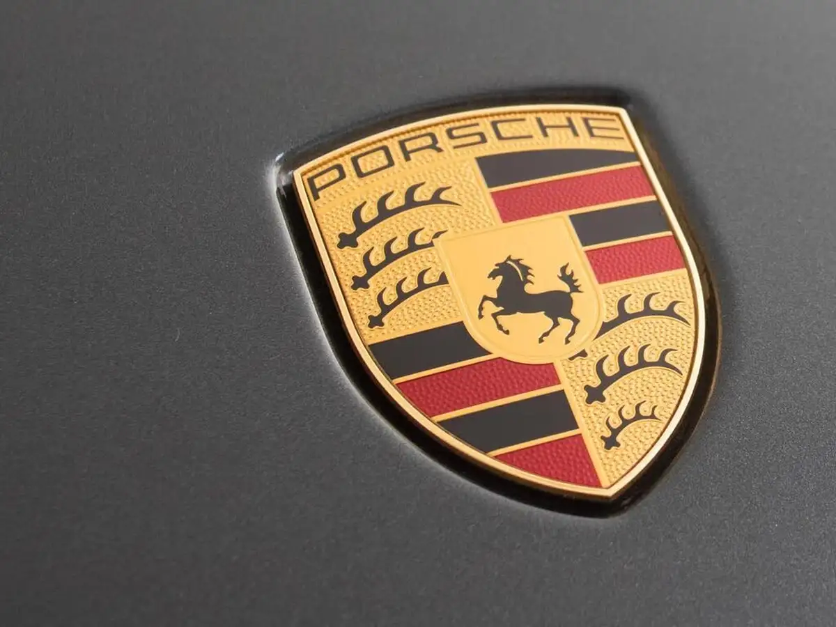 2023-porsche-macan-29-v6-gts-big-15