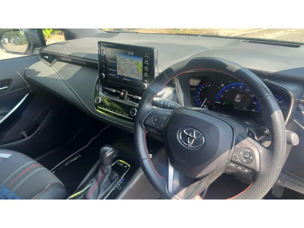 2022-toyota-corolla-20-vvt-i-gr-sport-181bhp-18in-alloy-wheelstrk-touring-sports-big-13