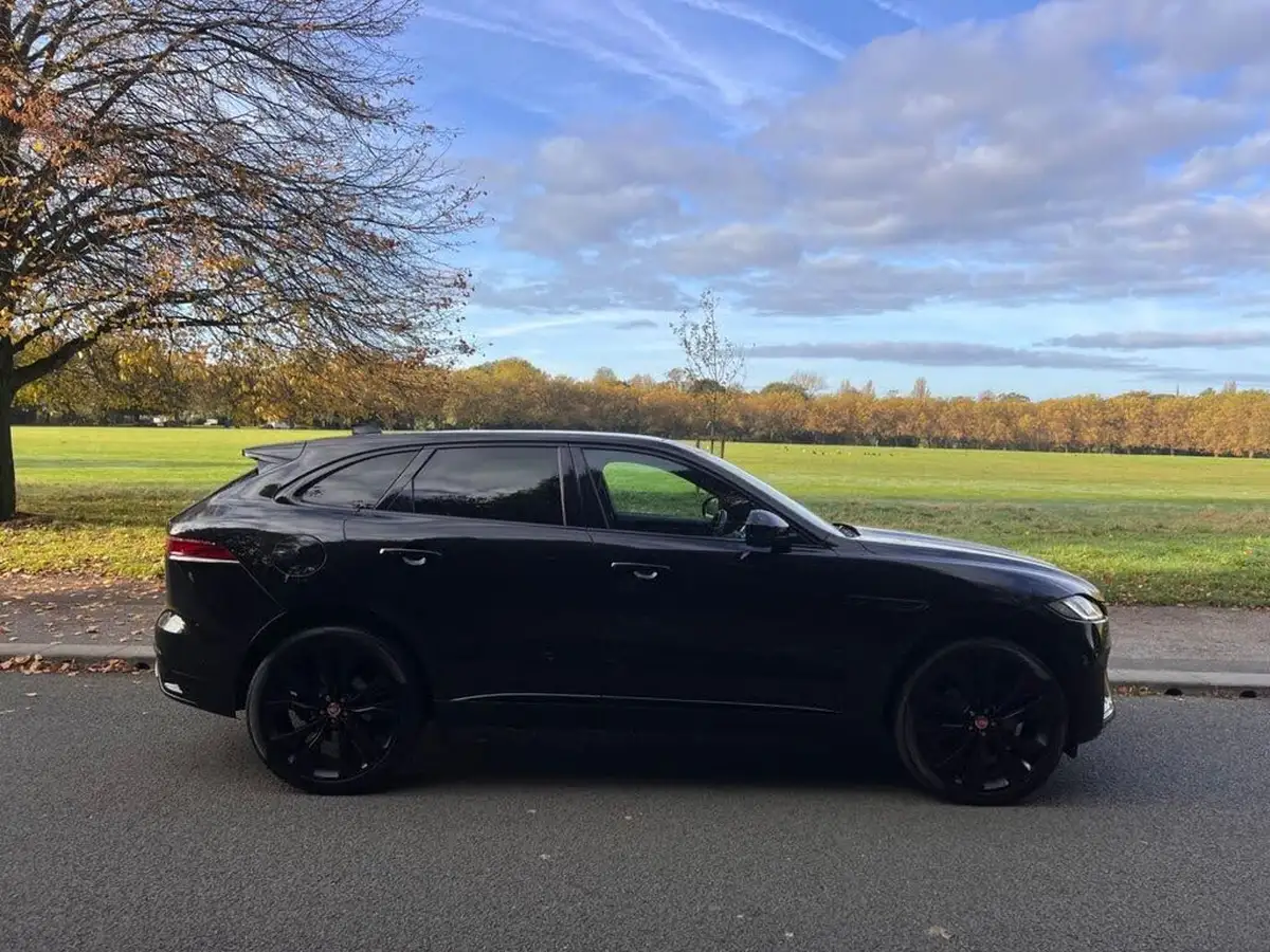 2021-jaguar-f-pace-30-d300-r-dynamic-se-mhev-big-4