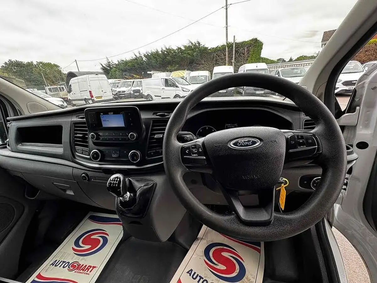 2020-ford-transit-custom-20tdci-280-l1h1-leader-105pseu6dt-panel-van-big-25