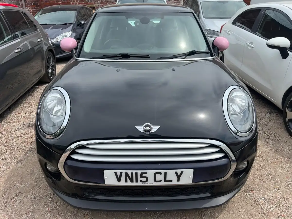 2015-mini-cooper-15-cooper-5d-big-2