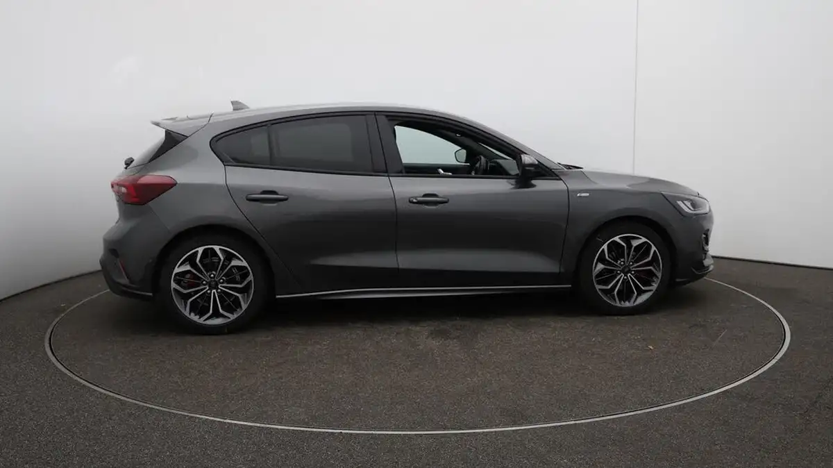 2023-ford-focus-10t-st-line-x-125ps-hybrid-mhev-hatchback-powershift-big-50