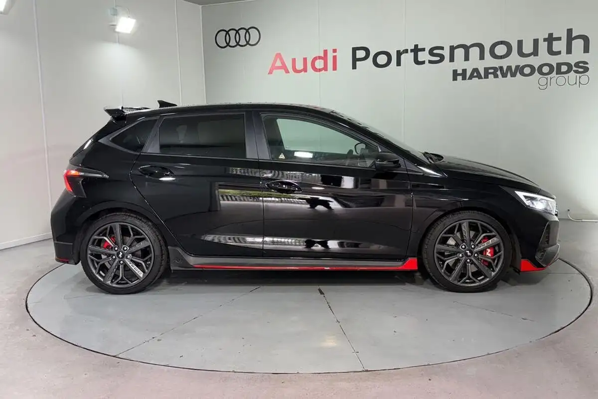 2022-hyundai-i20-n-16-t-gdi-big-1
