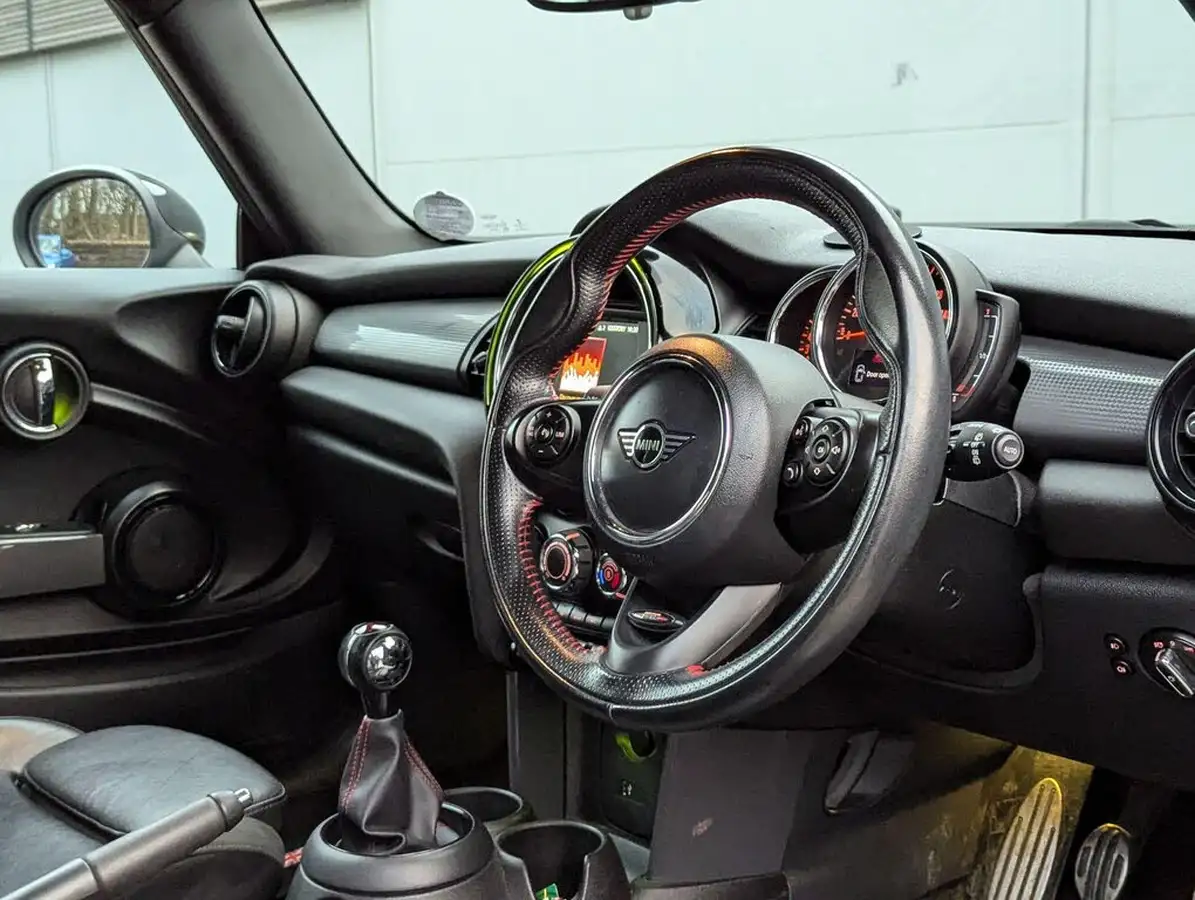 2019-mini-cooper-15-cooper-sport-hatchback-3d-big-6