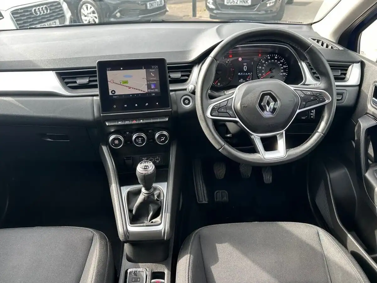 2020-renault-captur-15dci-iconic-95bhp-big-2