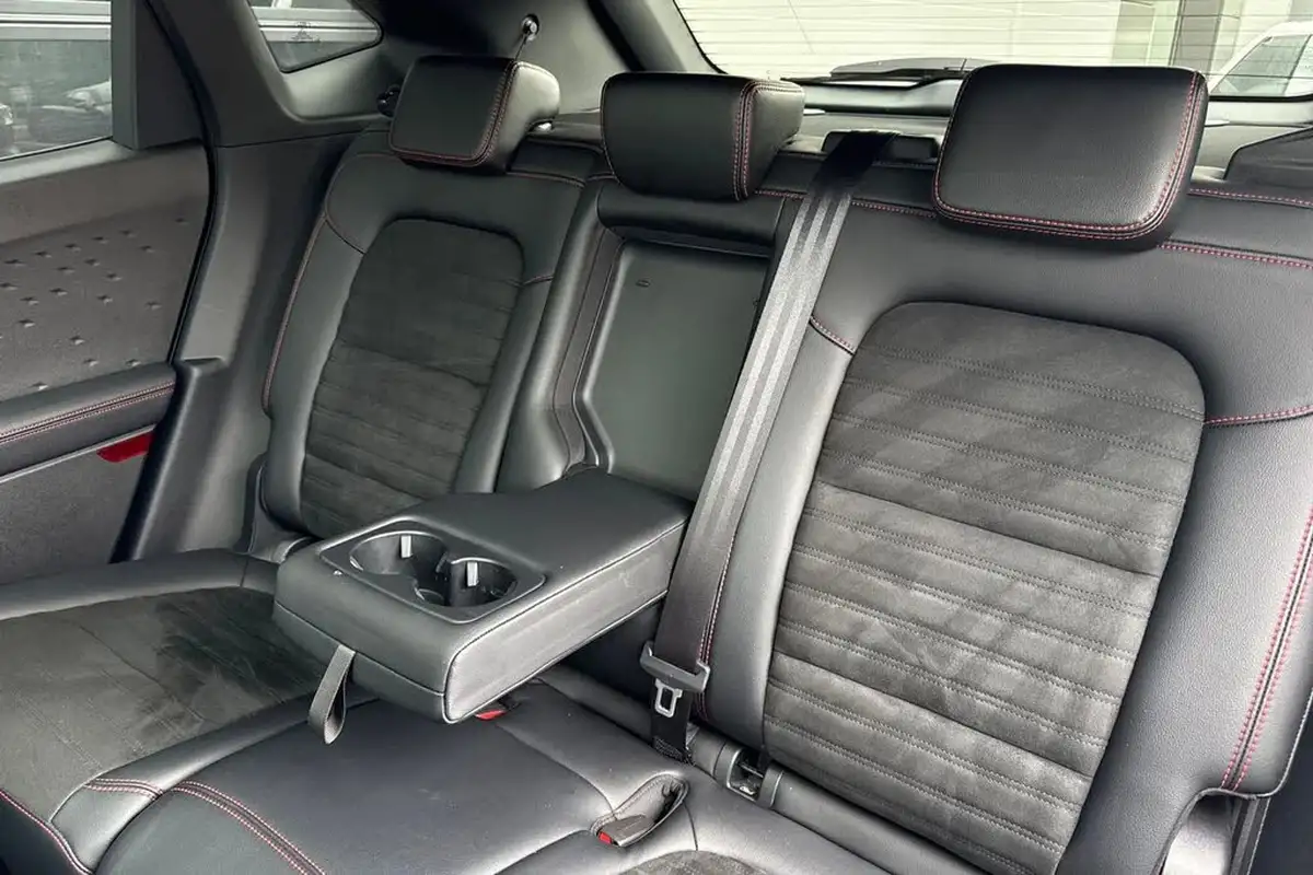 2020-ford-kuga-25t-st-line-x-big-18