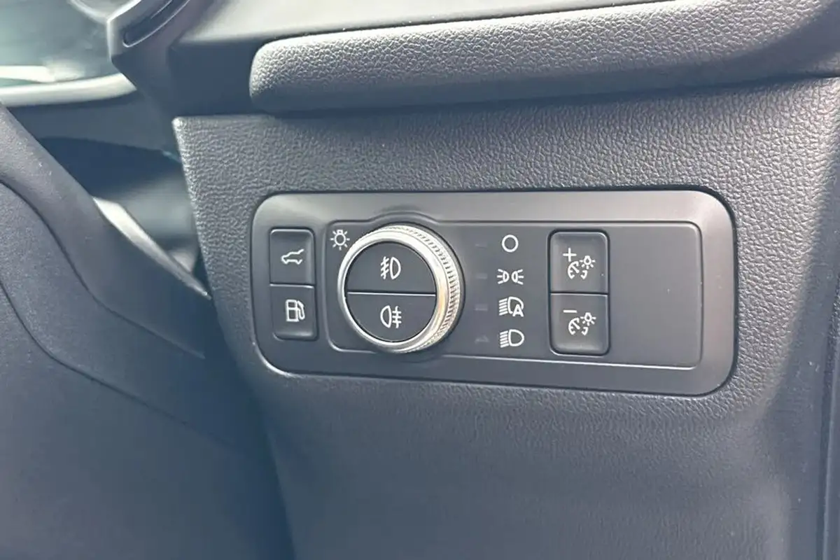 2020-ford-kuga-25t-st-line-x-big-42