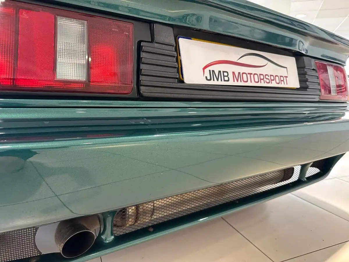 1990-lotus-esprit-22-turbo-big-30