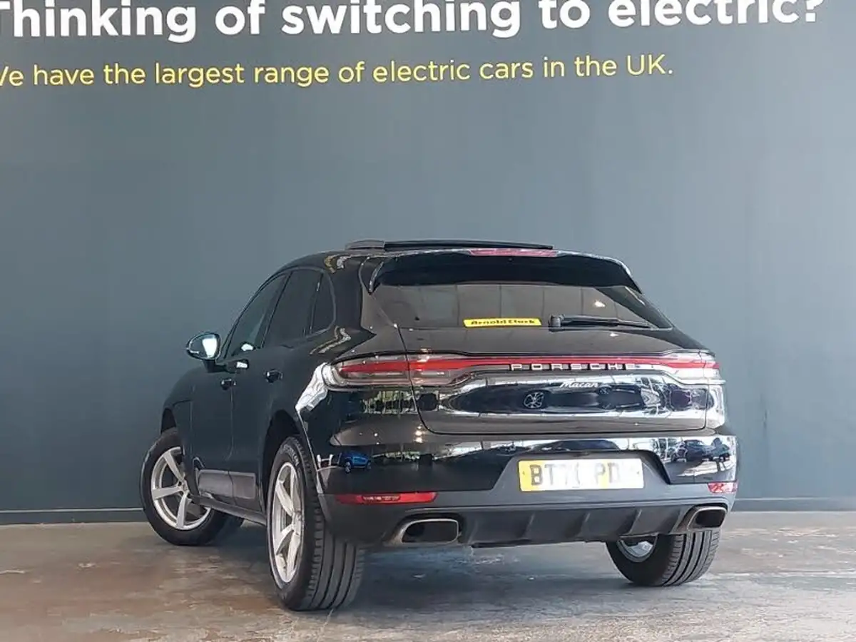 2020-porsche-macan-20-big-1