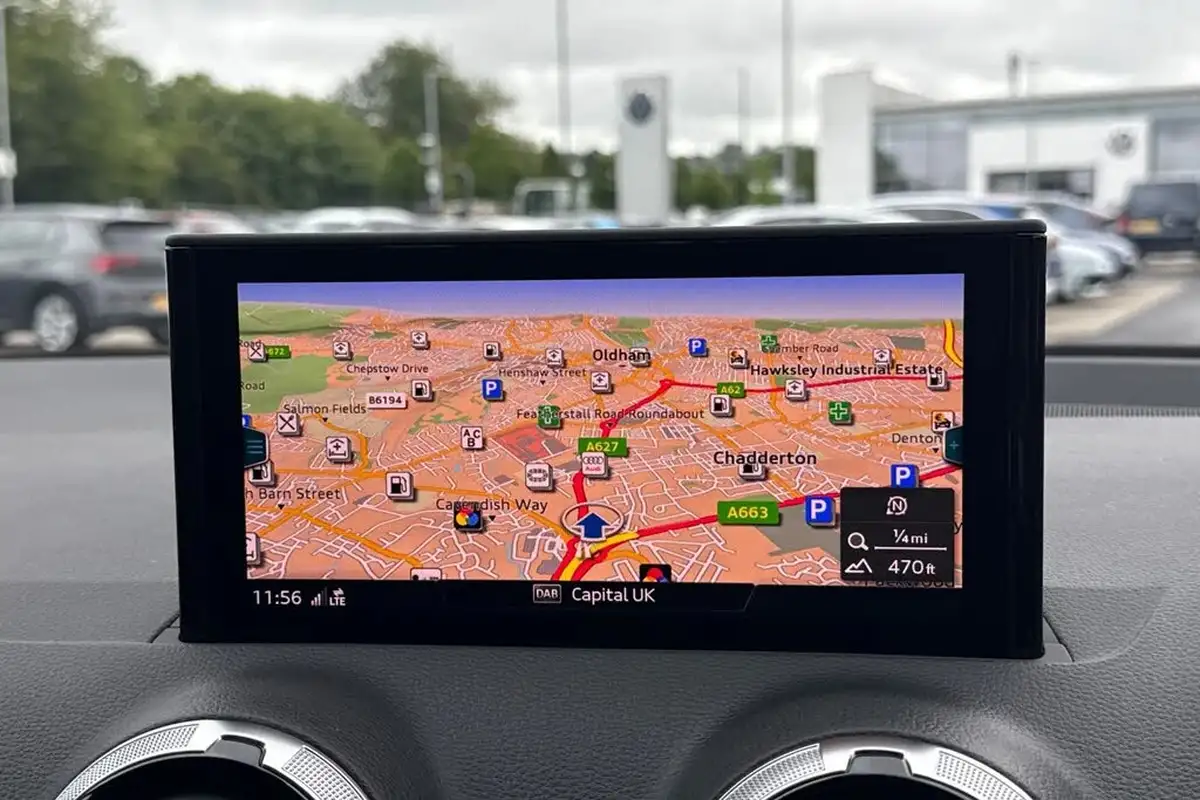 2021-audi-q2-10-30-tfsi-black-edition-big-15