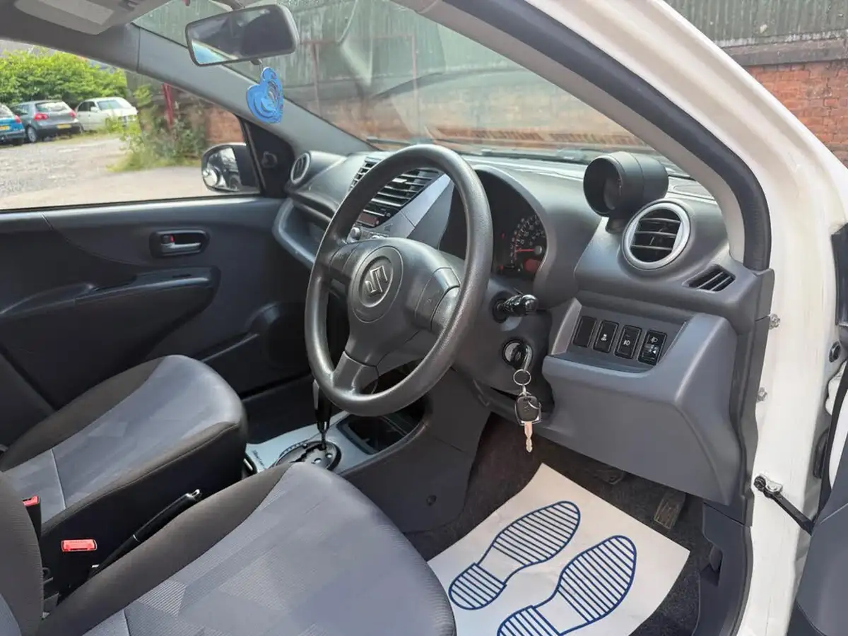 2013-suzuki-alto-10-sz4-auto-big-21