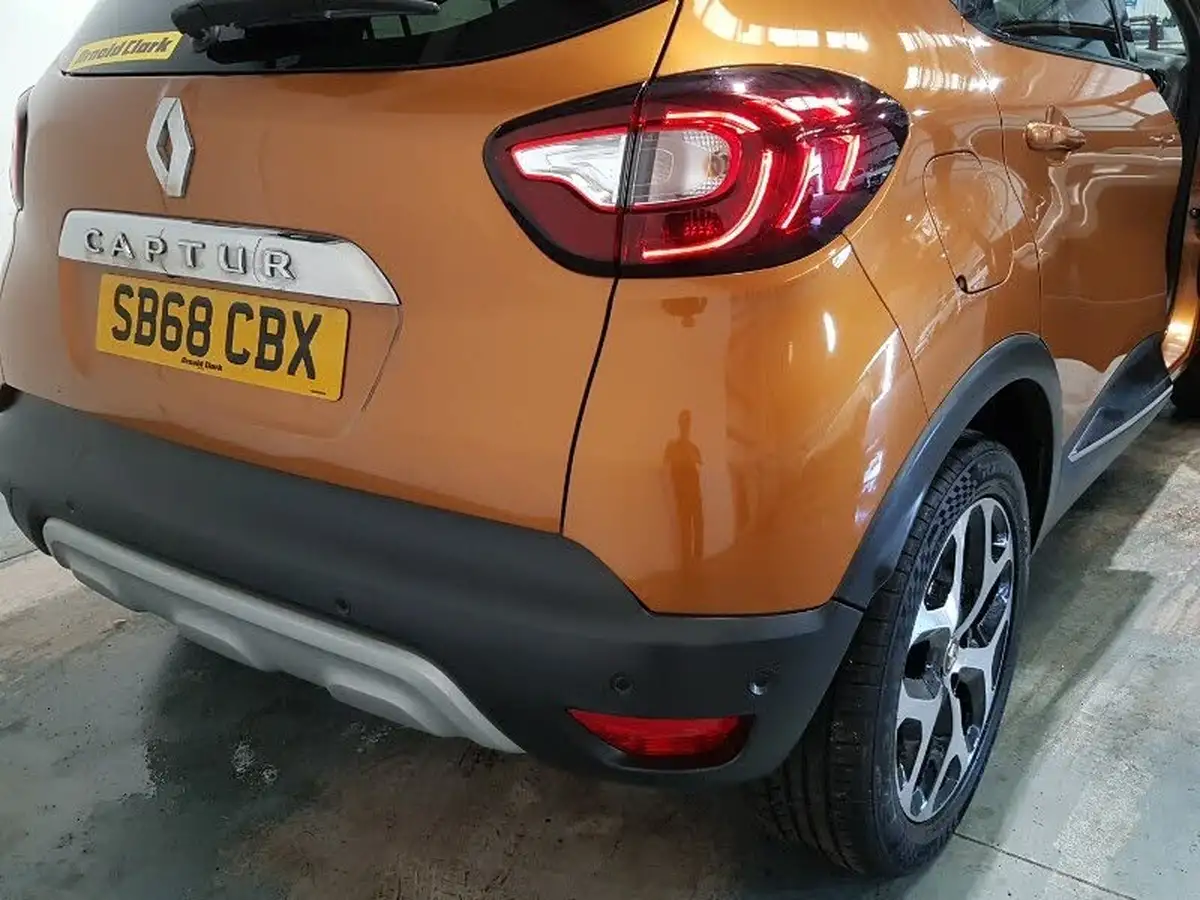 2018-renault-captur-09-tce-gt-line-big-18