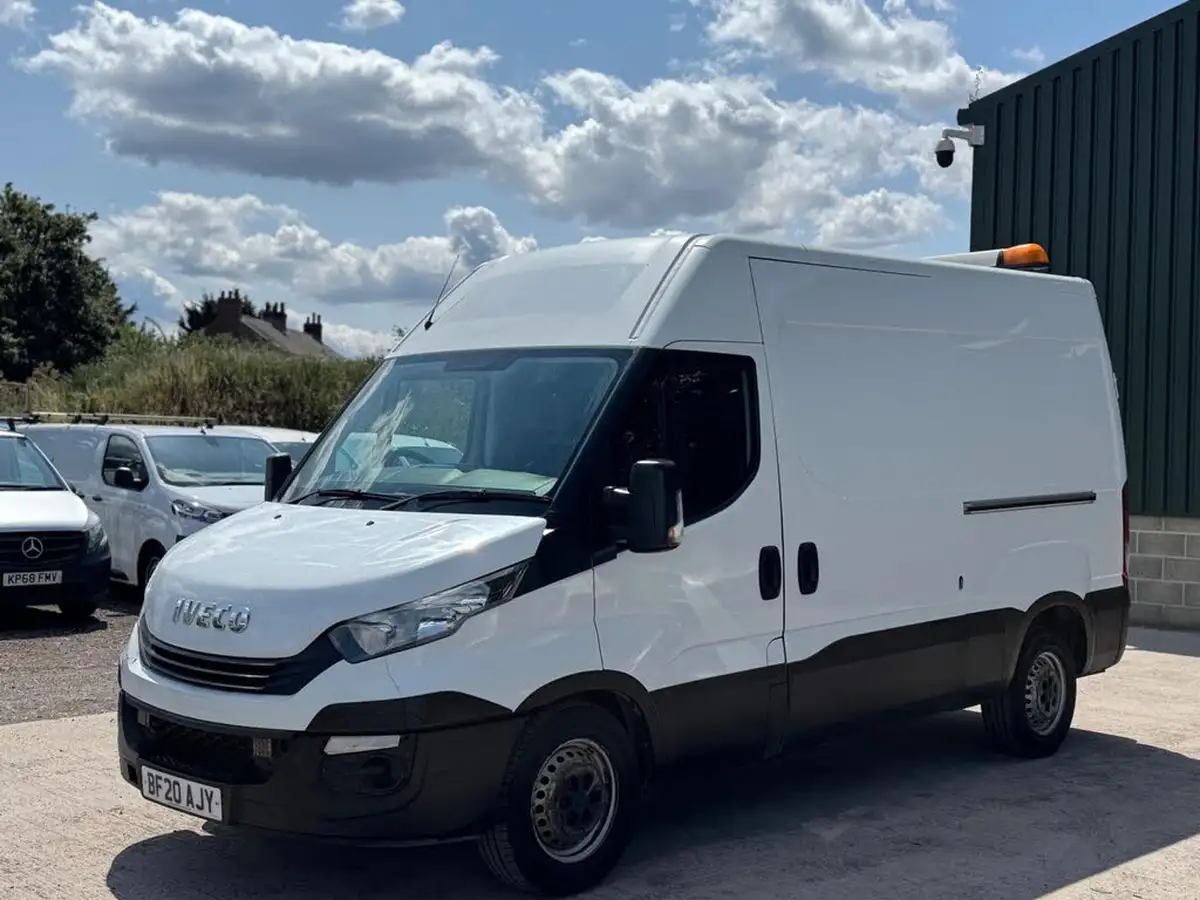2020-iveco-daily-s-class-23td-35s12v-3520-h1-business-big-6