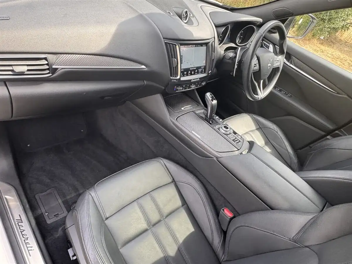 2020-maserati-levante-30-gransport-big-14