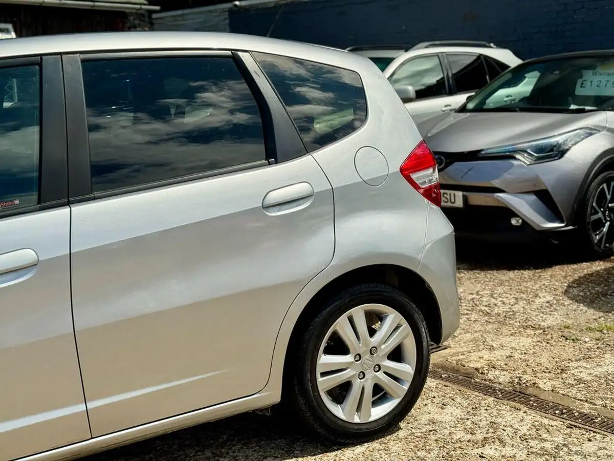 2014-honda-jazz-14-ex-big-43