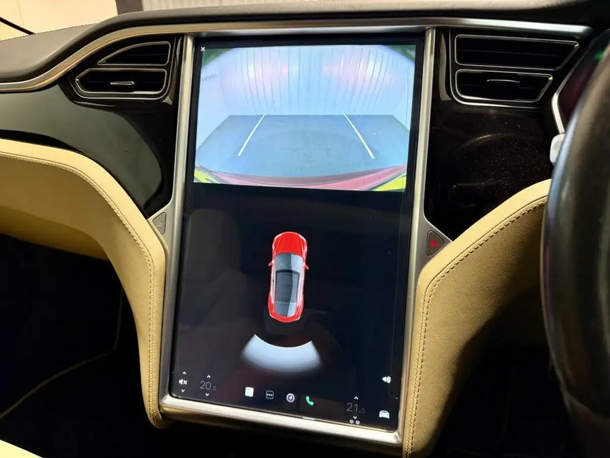 2016-tesla-model-s-e-70d-big-17
