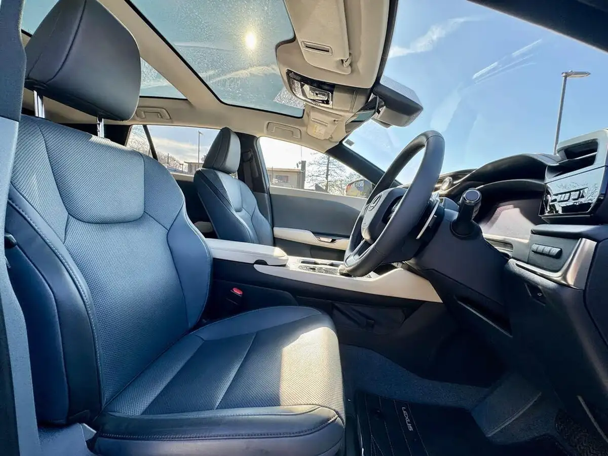 2024-lexus-rz-450e-e-rz-plus-pack-big-16