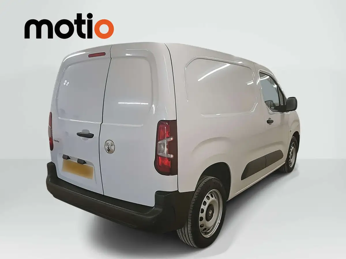 2024-vauxhall-combo-15cdti-prime-100pseu6e-big-2