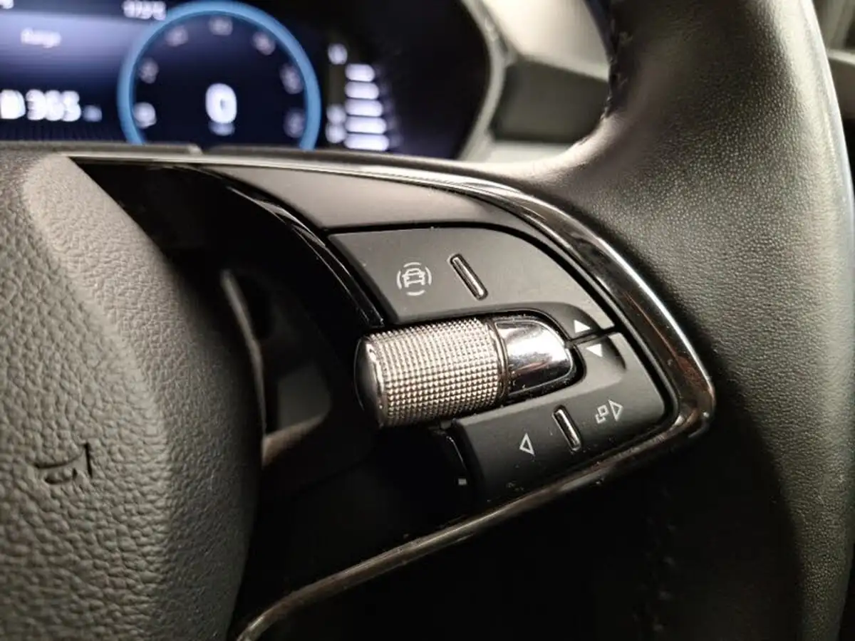 2022-skoda-fabia-10-tsi-colour-edition-109ps-big-16