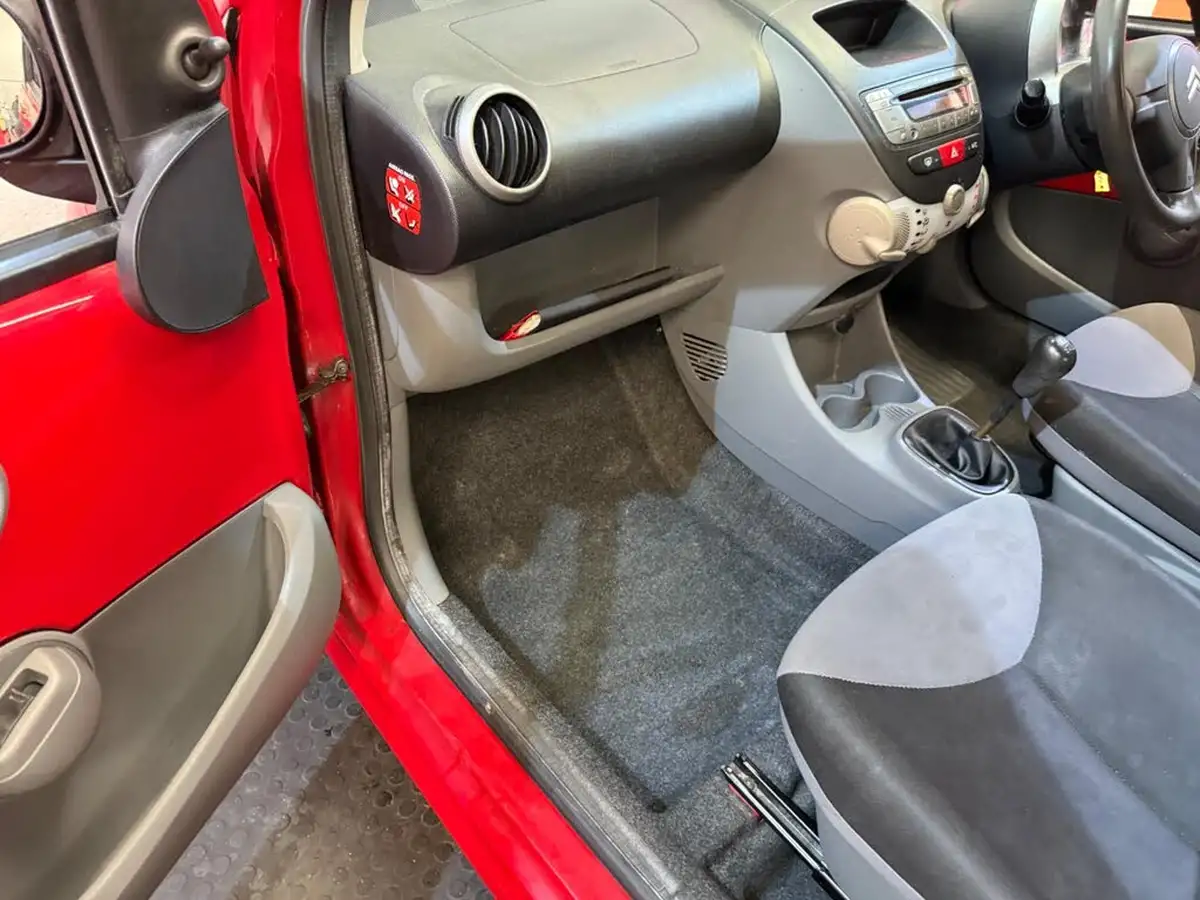 2011-citroen-c1-10-vtr-68-3d-big-23