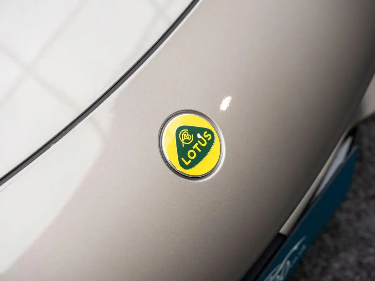 2024-lotus-emira-big-28