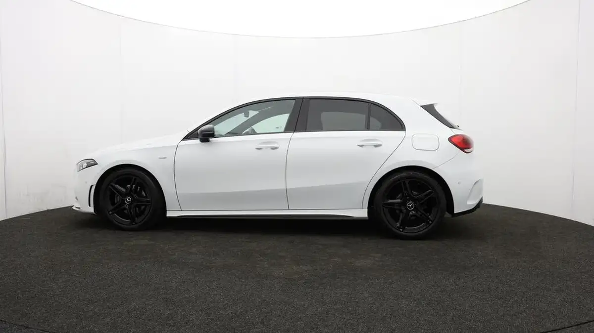 2022-mercedes-benz-a-class-13-a180-amg-line-executive-edition-hatchback-5d-7g-dct-big-65