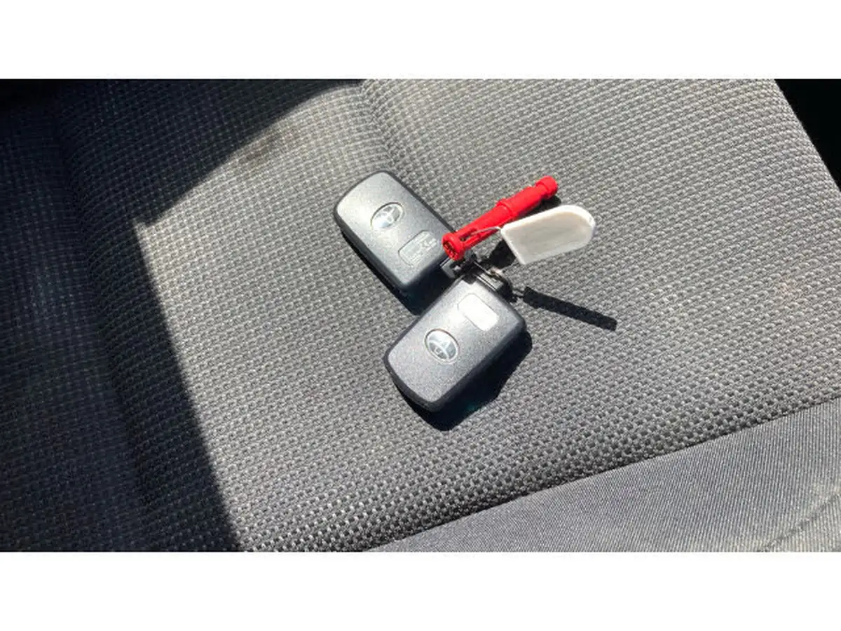 2018-toyota-rav4-25-vvt-i-icon-tech-big-19