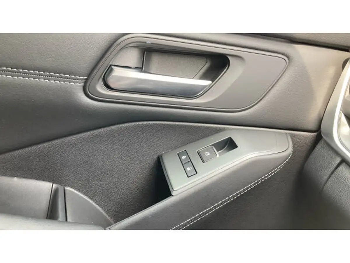 2024-nissan-qashqai-13-dig-t-n-connecta-140ps-mild-hybrid-big-33