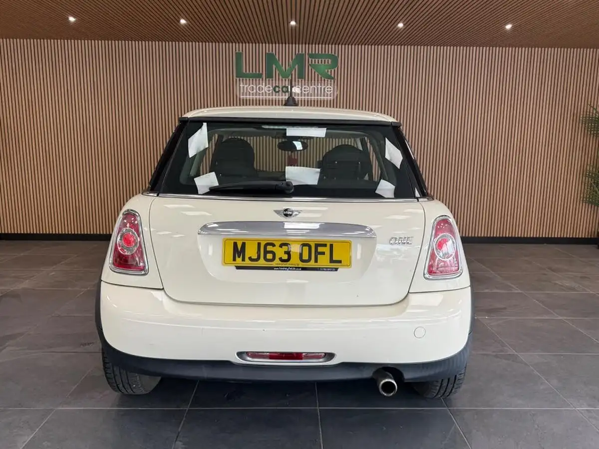 2013-mini-cooper-16-one-98bhp-sport-chili-hatchback-3d-big-8