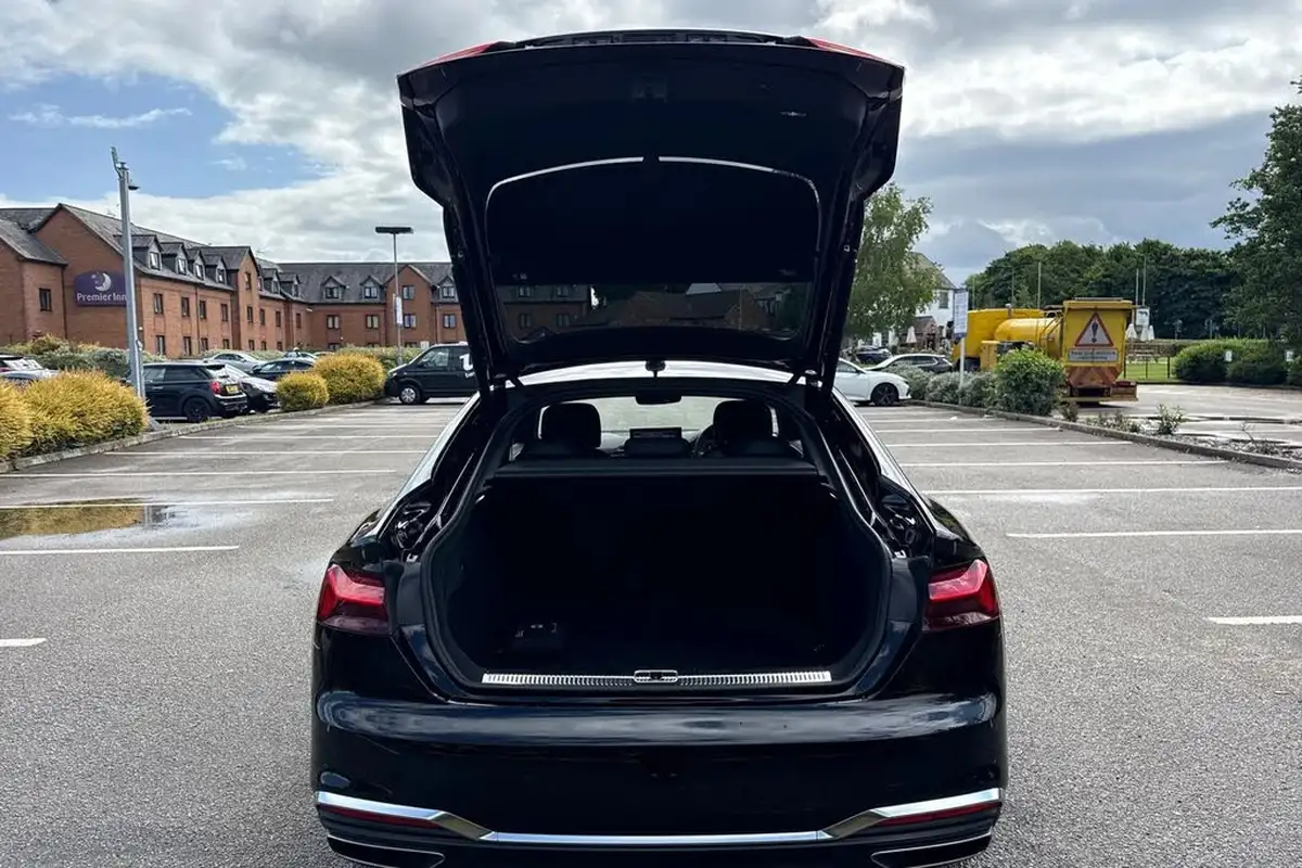 2024-audi-a5-20-45-tfsi-s-line-sportback-5d-big-38