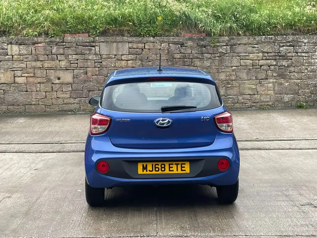 2018-hyundai-i10-12-se-big-2