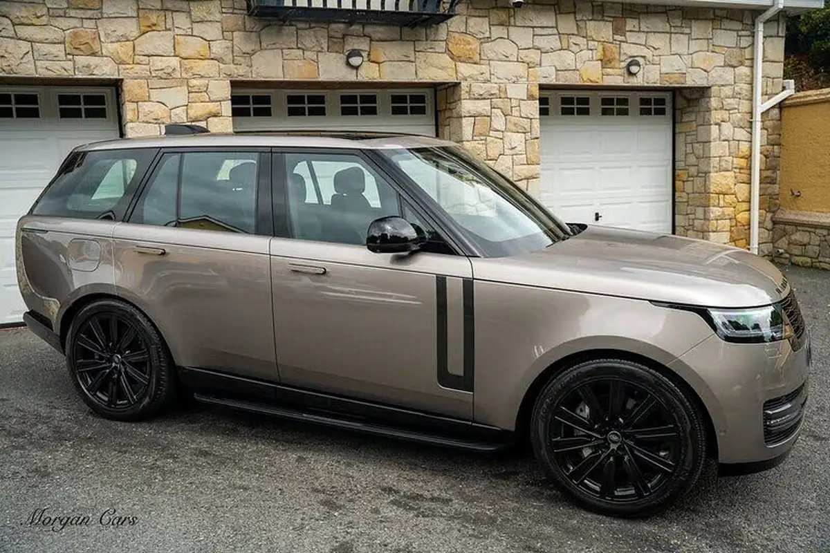 2022-land-rover-range-rover-30-p400-se-big-1