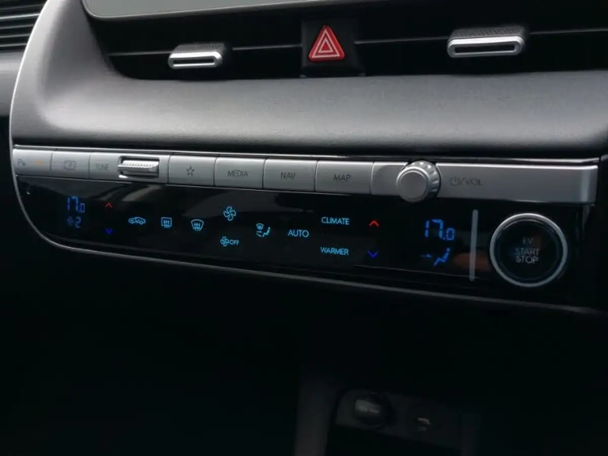2021-hyundai-ioniq-5-e-premium-217ps-73kwh-rwd-big-14