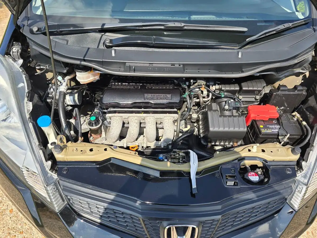 2013-honda-jazz-14-es-plus-cvt-big-42