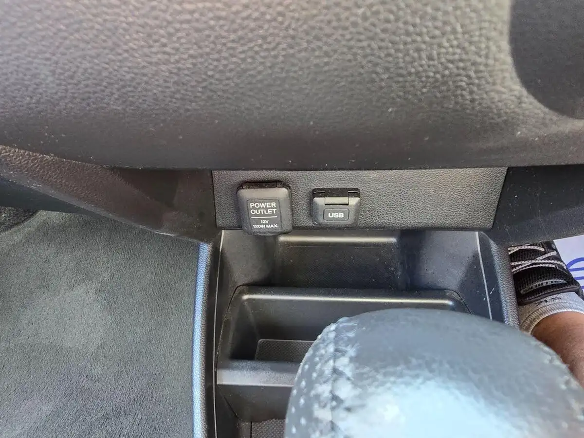 2013-honda-jazz-14-es-plus-cvt-big-38
