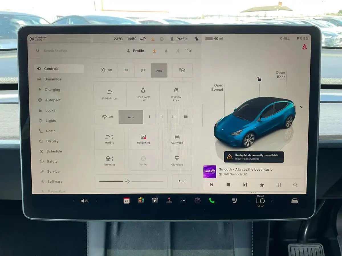 2022-tesla-model-y-e-long-range-big-20