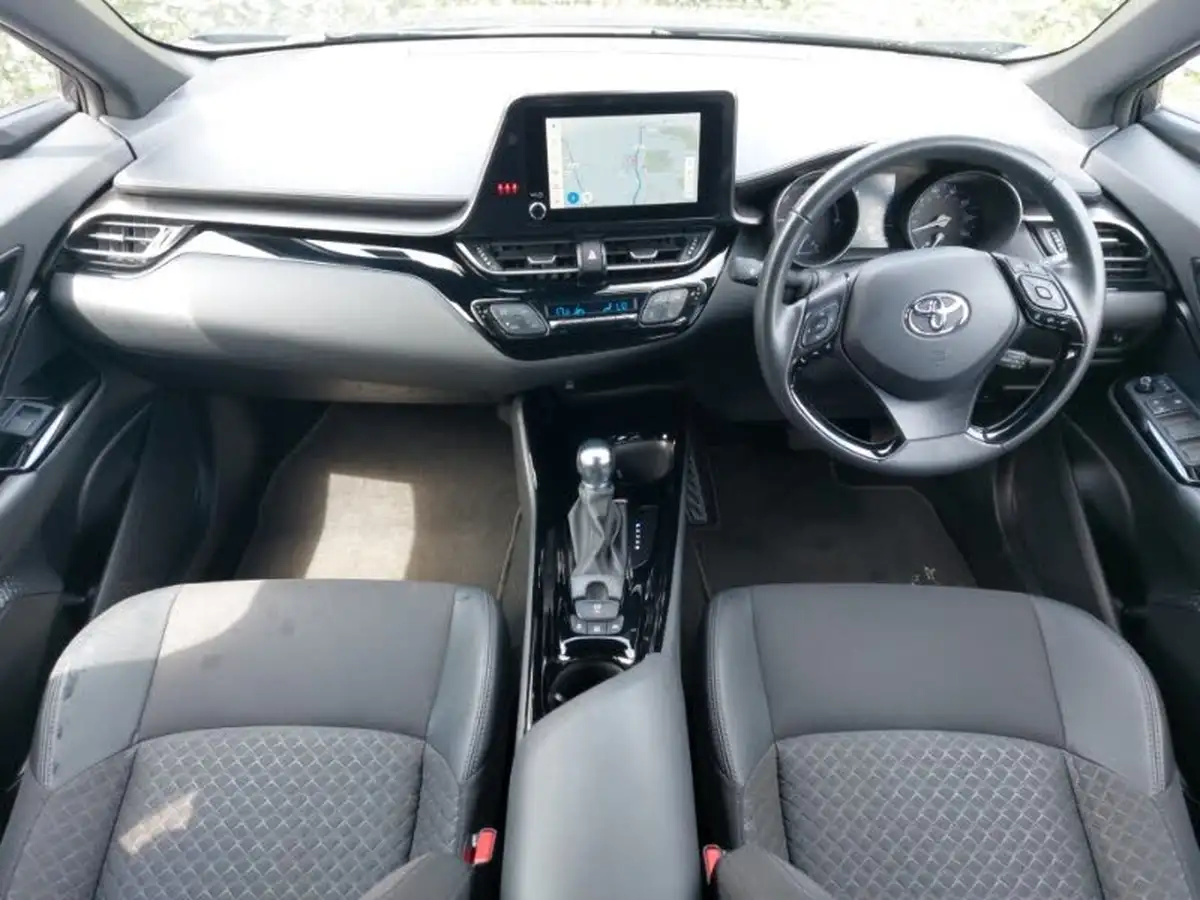 2022-toyota-c-hr-18-vvt-i-design-big-2