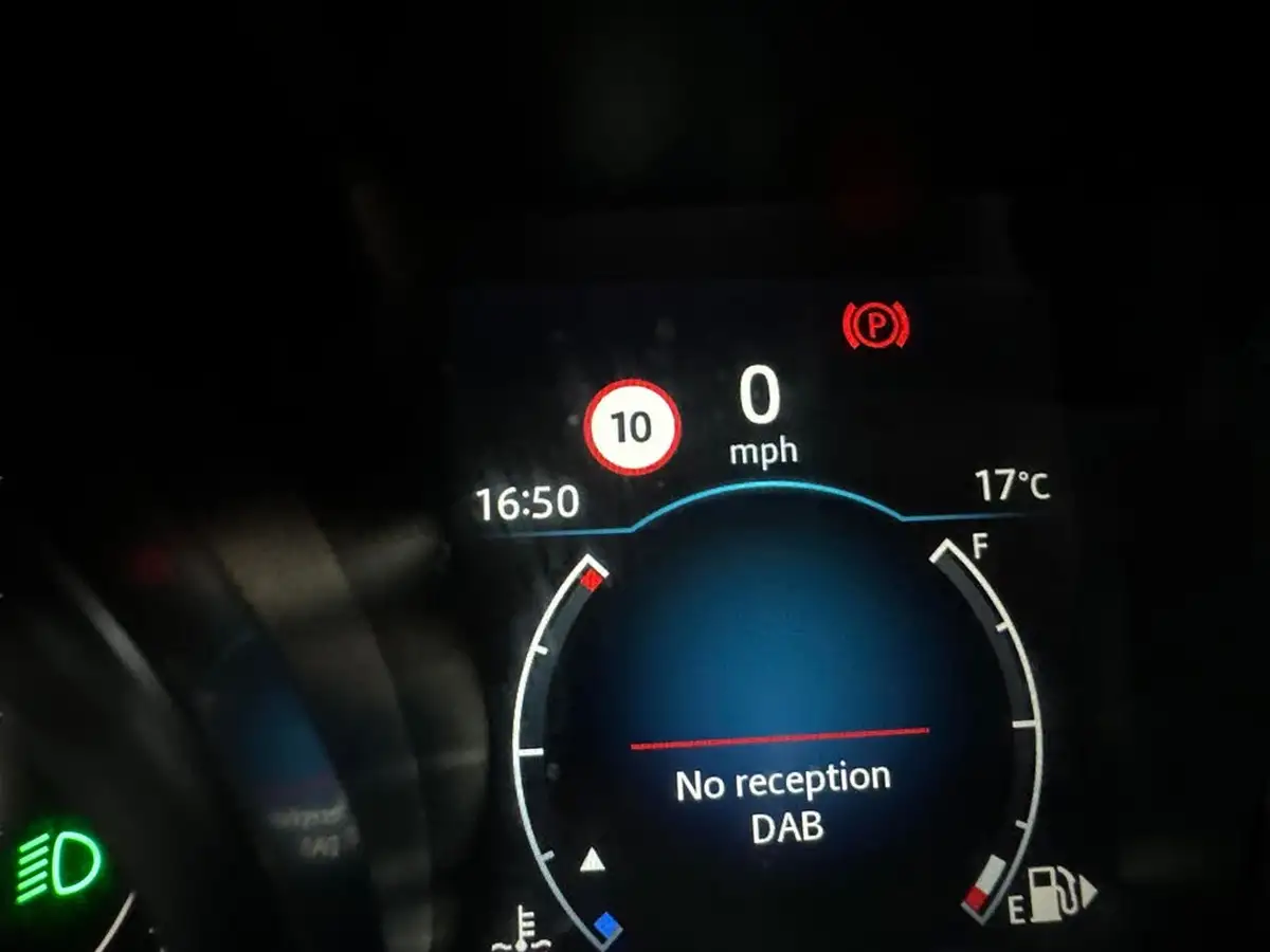 2020-jaguar-e-pace-20-i4d-r-dynamic-s-150ps-awd-big-27