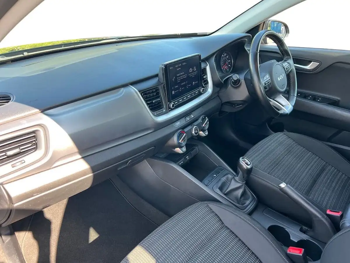2023-kia-stonic-10-t-gdi-2-99bhp-big-13