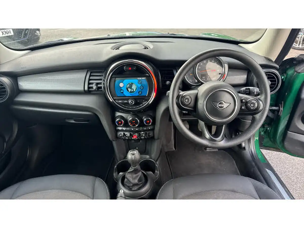 2019-mini-cooper-15-cooper-classic-hatchback-3d-big-3