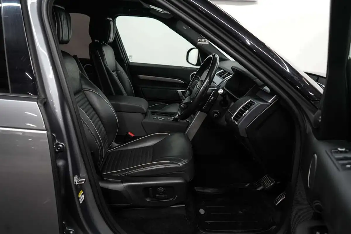 2021-land-rover-discovery-30-d300-r-dynamic-hse-big-27